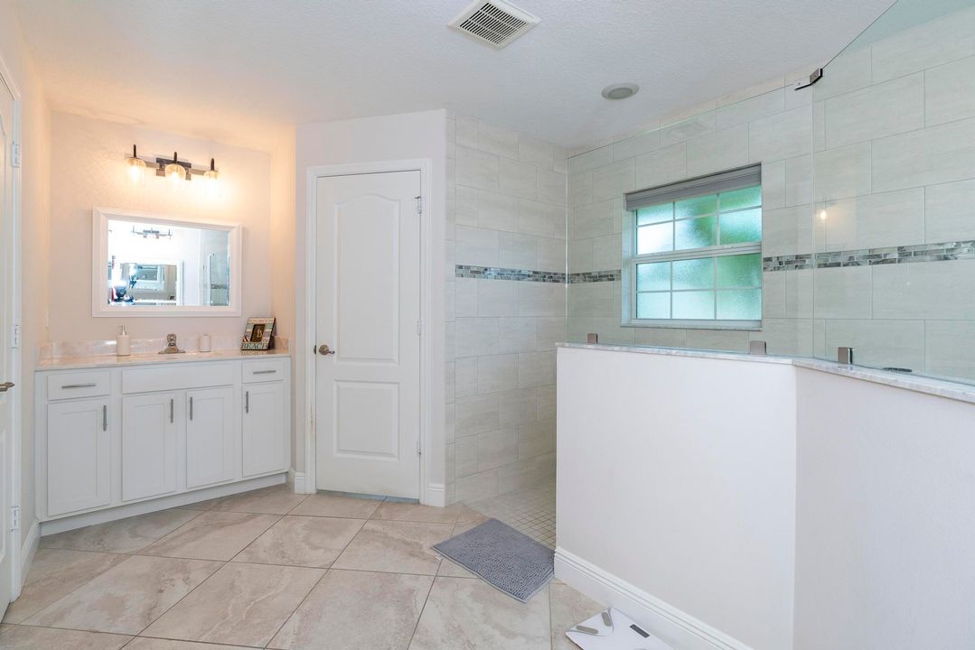 Под контрактом: $579,000 (4 спален, 2 ванн, 2185 Квадратных фут)