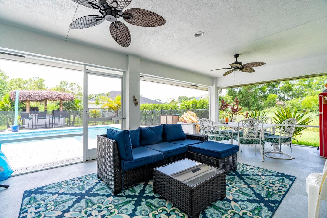 Под контрактом: $579,000 (4 спален, 2 ванн, 2185 Квадратных фут)