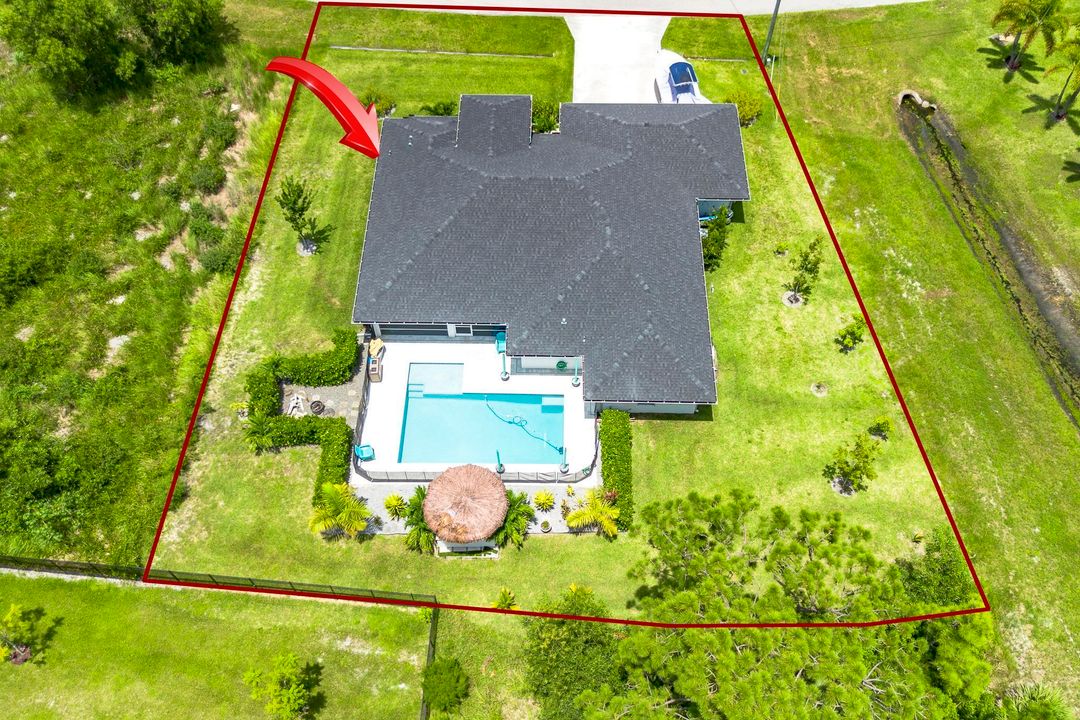 Под контрактом: $579,000 (4 спален, 2 ванн, 2185 Квадратных фут)