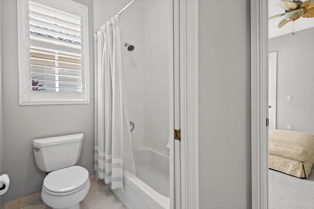 合同活跃: $975,000 (4 贝兹, 4 浴室, 3686 平方英尺)