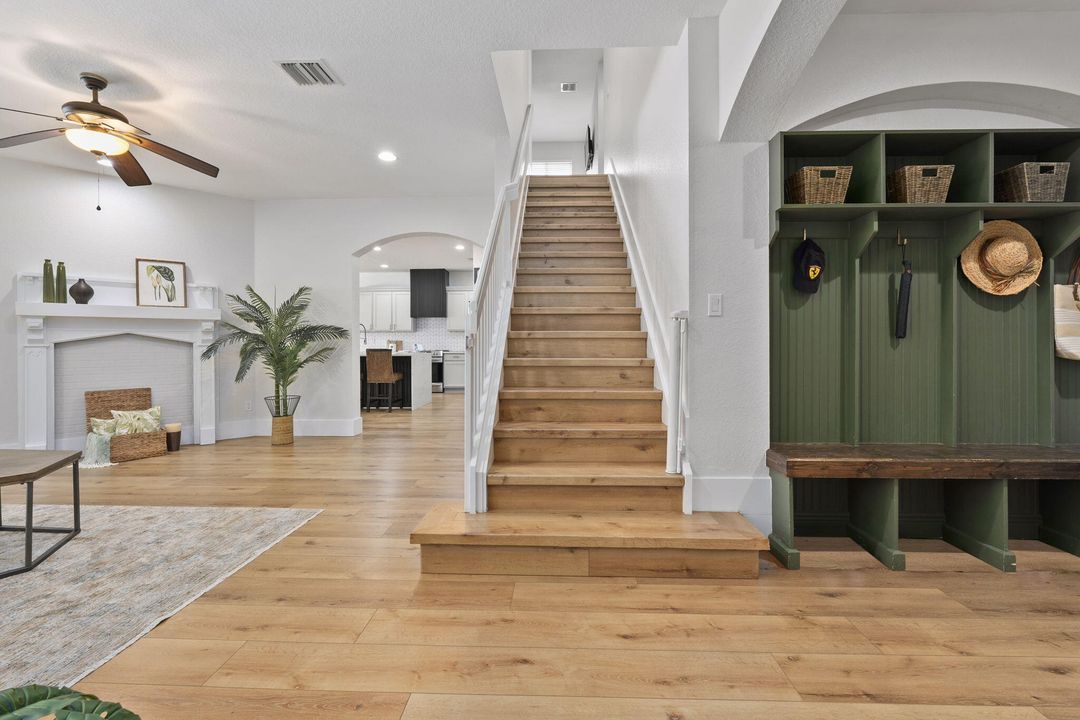 Activo con contrato: $979,000 (5 camas, 3 baños, 3012 Pies cuadrados)