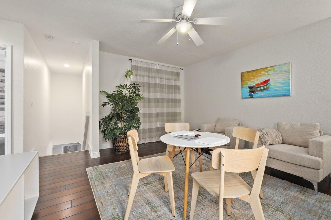 Activo con contrato: $979,000 (5 camas, 3 baños, 3012 Pies cuadrados)