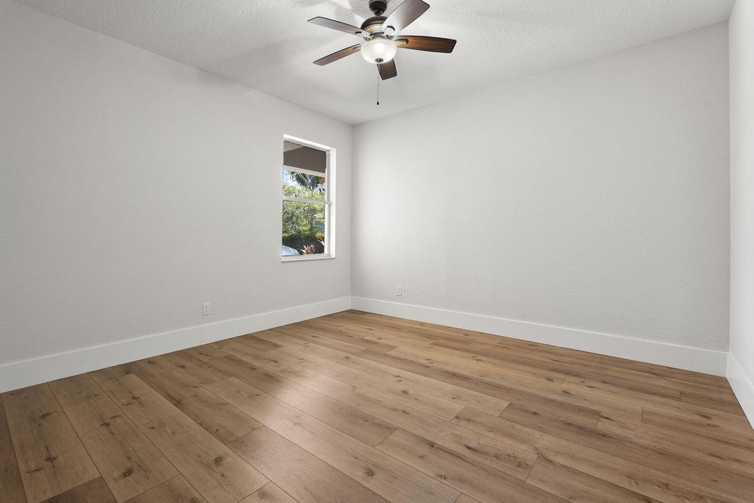 Activo con contrato: $979,000 (5 camas, 3 baños, 3012 Pies cuadrados)