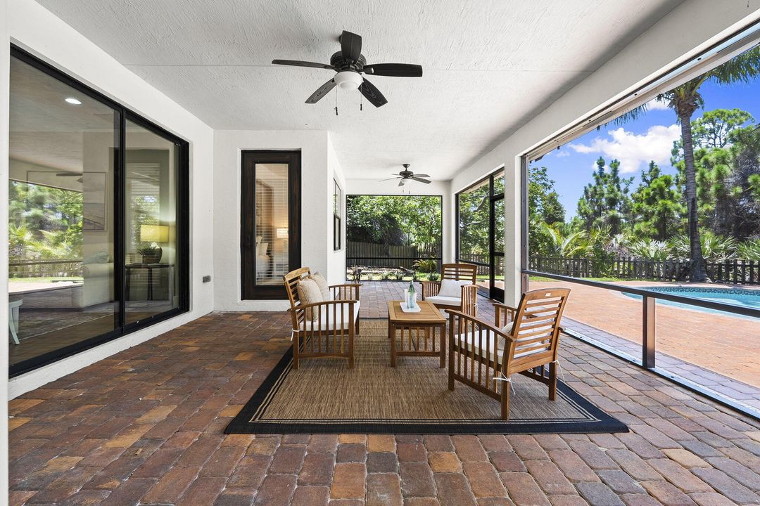 Activo con contrato: $979,000 (5 camas, 3 baños, 3012 Pies cuadrados)