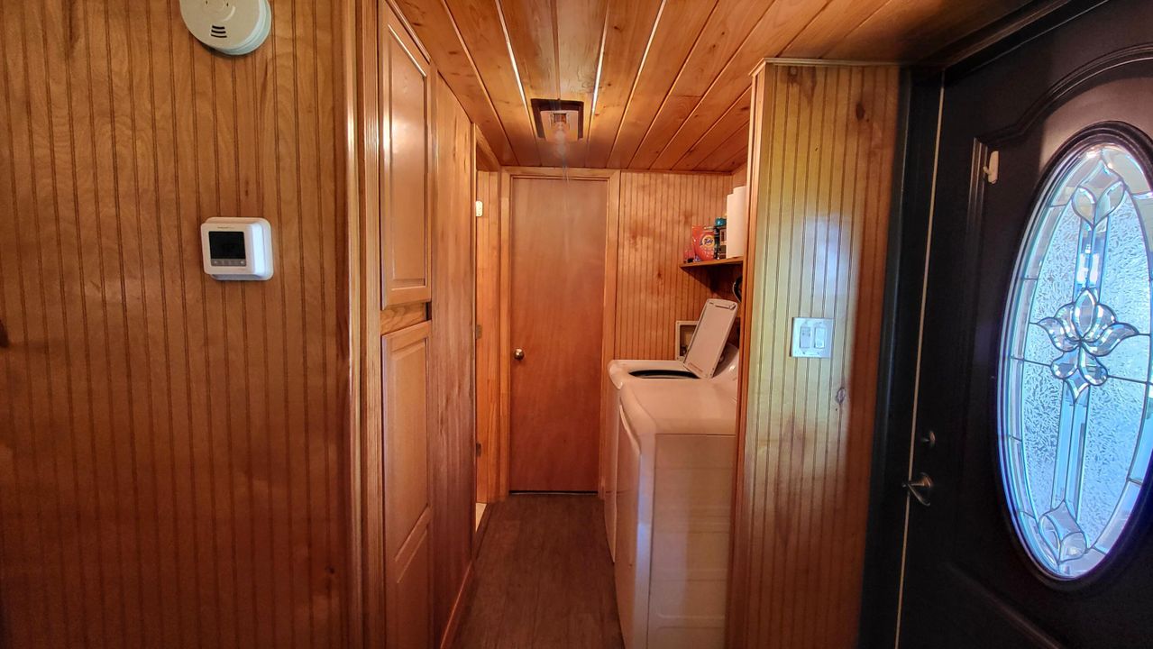 For Sale: $324,250 (2 beds, 2 baths, 1438 Square Feet)