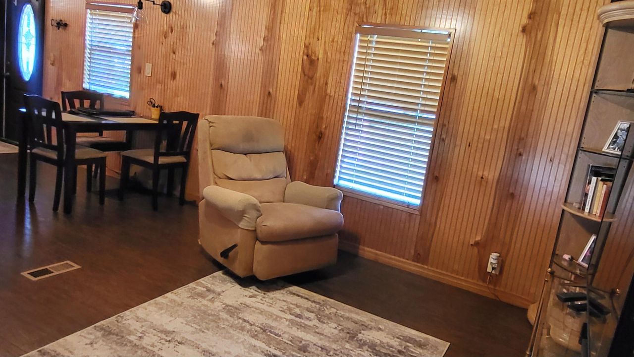 For Sale: $324,250 (2 beds, 2 baths, 1438 Square Feet)