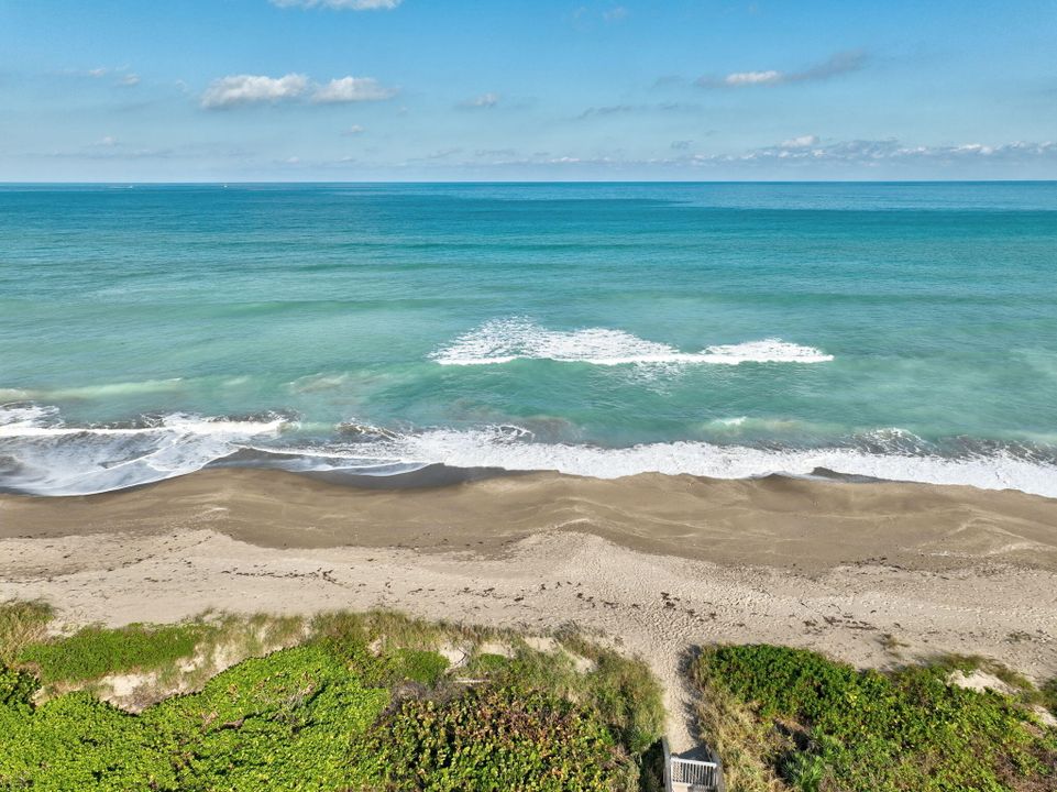 待售: $419,000 (2 贝兹, 2 浴室, 1093 平方英尺)