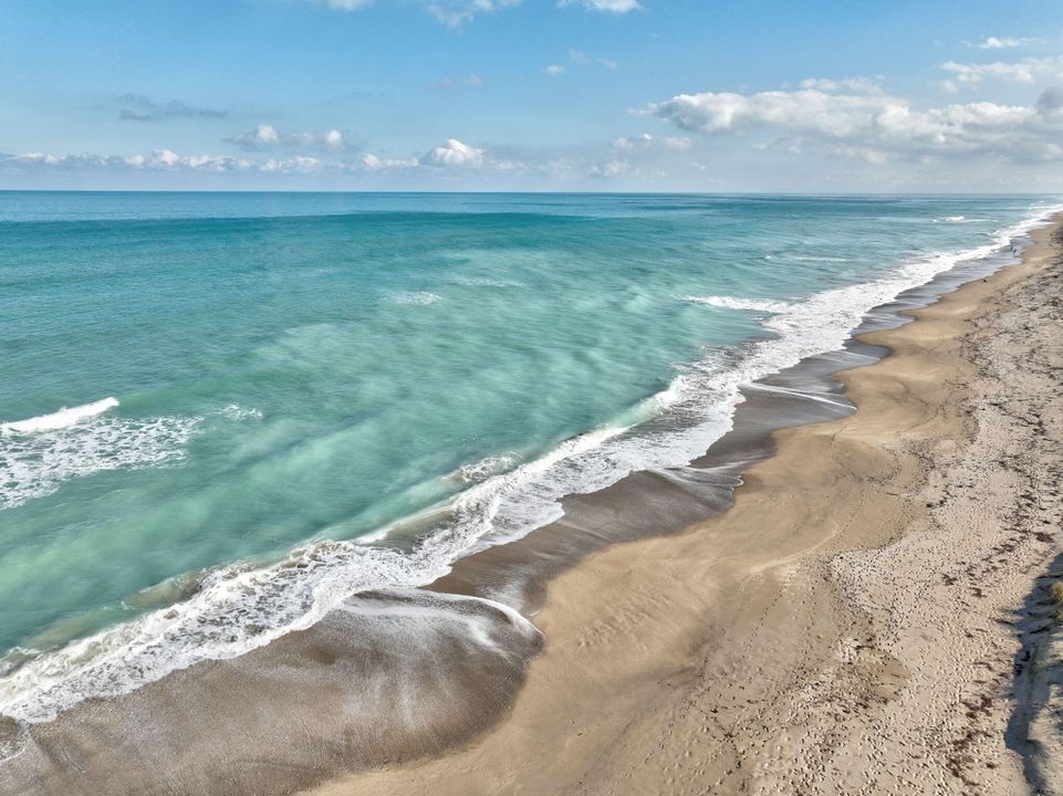 待售: $419,000 (2 贝兹, 2 浴室, 1093 平方英尺)