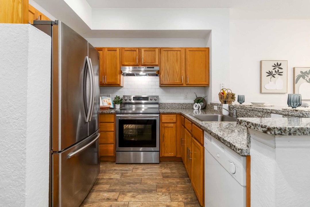 待售: $180,000 (3 贝兹, 2 浴室, 1175 平方英尺)