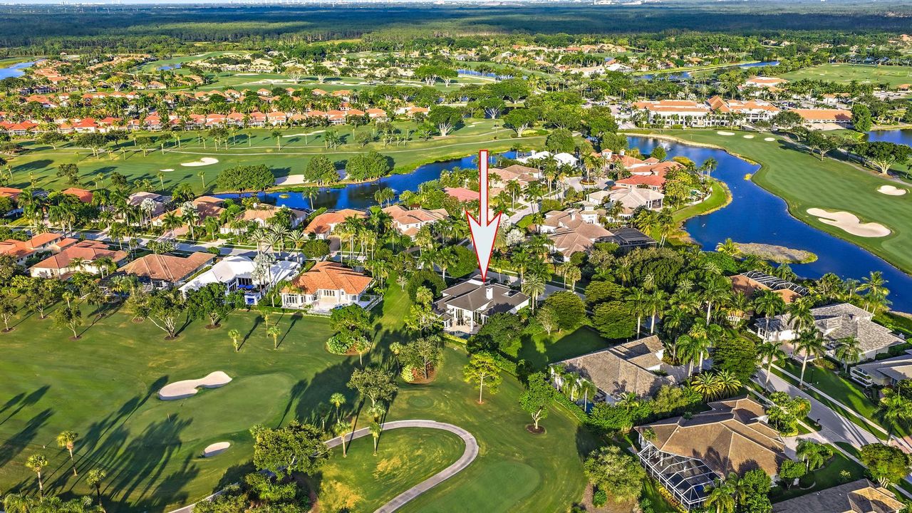 Под контрактом: $2,195,000 (5 спален, 4 ванн, 4937 Квадратных фут)