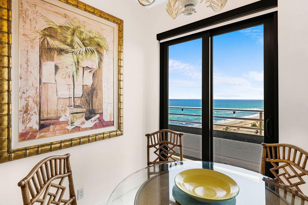 出租: $17,000 (3 贝兹, 3 浴室, 3700 平方英尺)