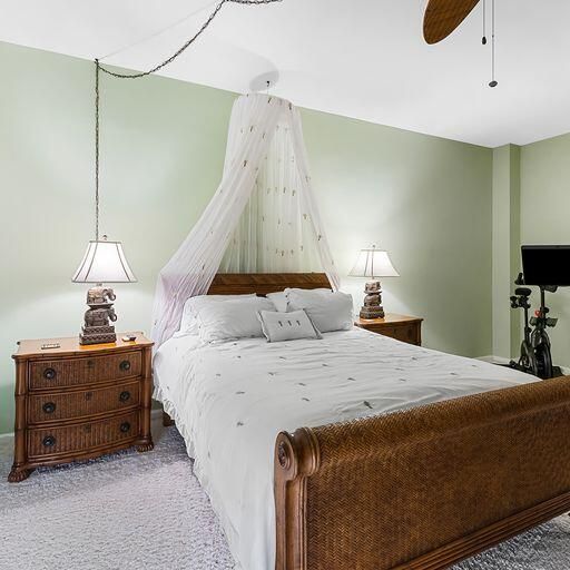 出租: $17,000 (3 贝兹, 3 浴室, 3700 平方英尺)