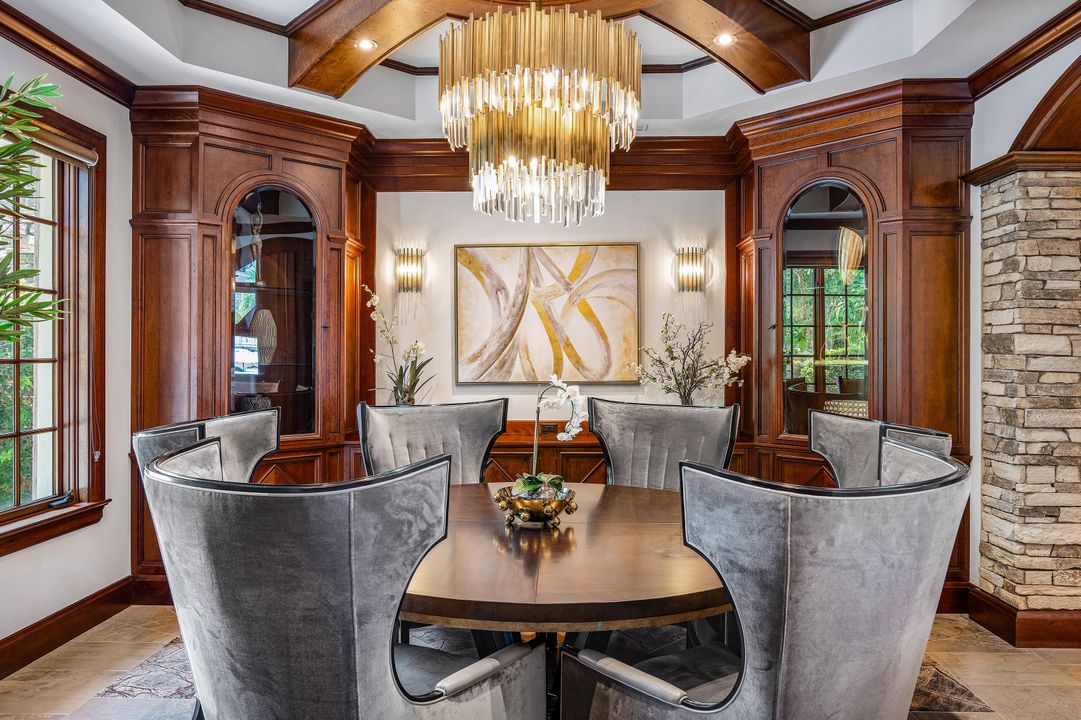 待售: $7,995,000 (5 贝兹, 5 浴室, 6818 平方英尺)