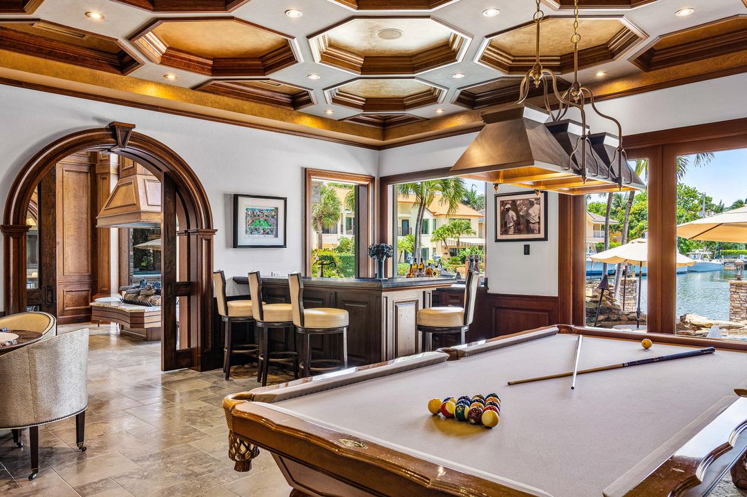 待售: $7,995,000 (5 贝兹, 5 浴室, 6818 平方英尺)