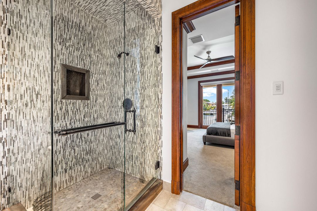 待售: $7,995,000 (5 贝兹, 5 浴室, 6818 平方英尺)