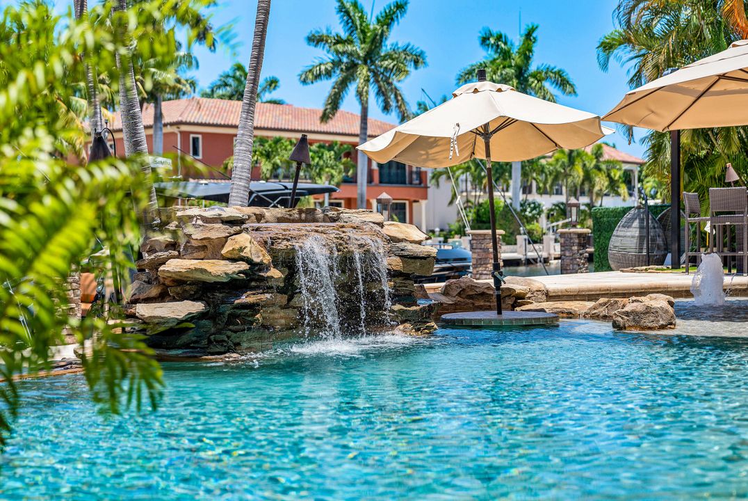 待售: $7,995,000 (5 贝兹, 5 浴室, 6818 平方英尺)