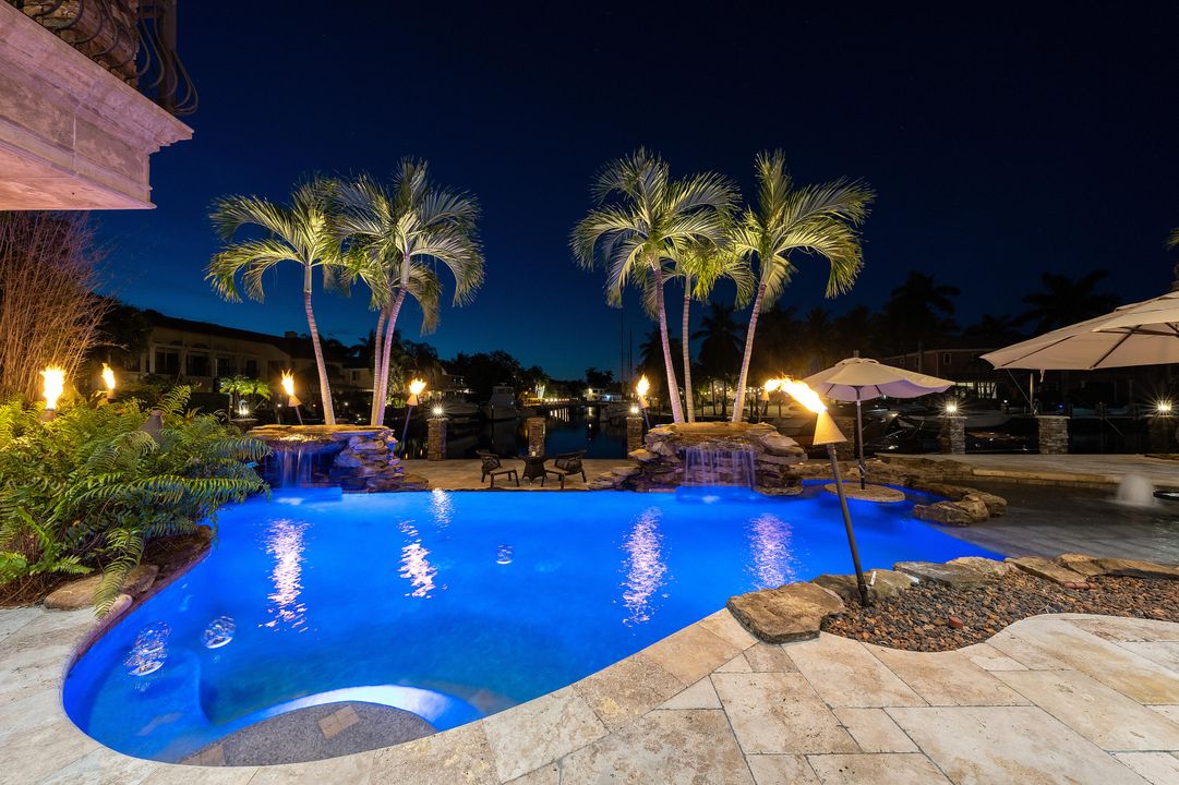 待售: $7,995,000 (5 贝兹, 5 浴室, 6818 平方英尺)