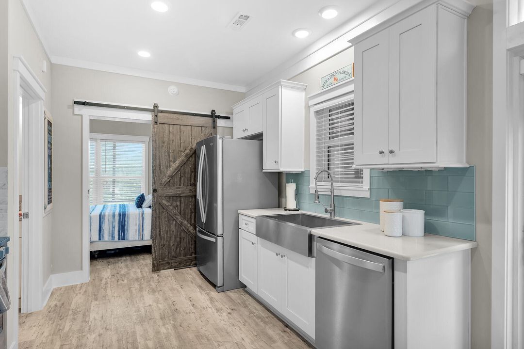 待售: $428,888 (2 贝兹, 2 浴室, 960 平方英尺)