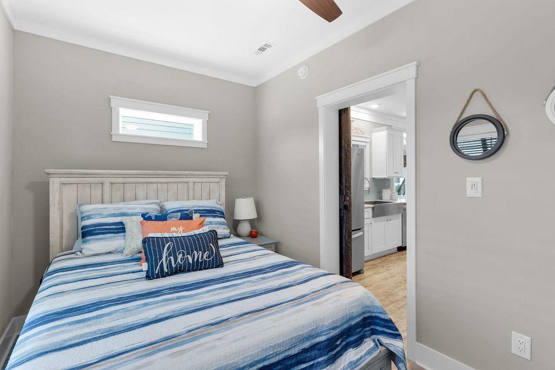 待售: $428,888 (2 贝兹, 2 浴室, 960 平方英尺)