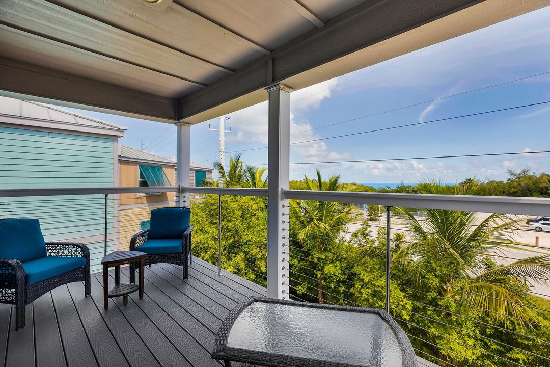 待售: $428,888 (2 贝兹, 2 浴室, 960 平方英尺)