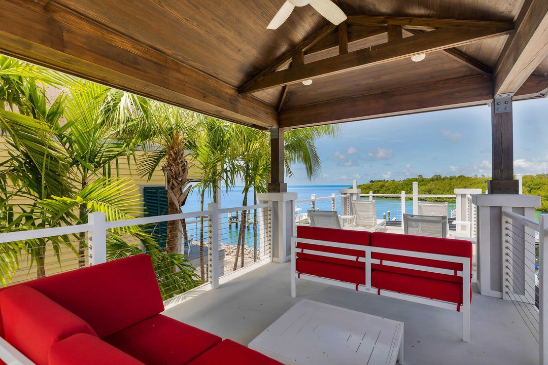 待售: $428,888 (2 贝兹, 2 浴室, 960 平方英尺)