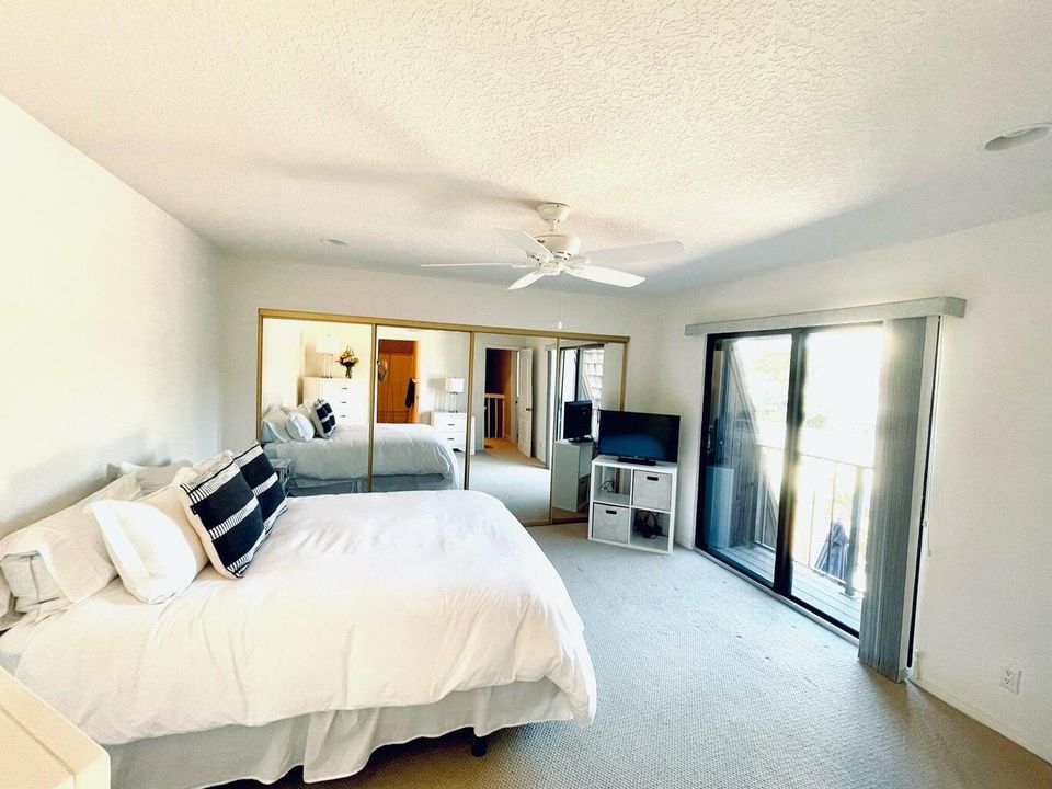 Active With Contract: $6,500 (2 beds, 2 baths, 1708 Square Feet)