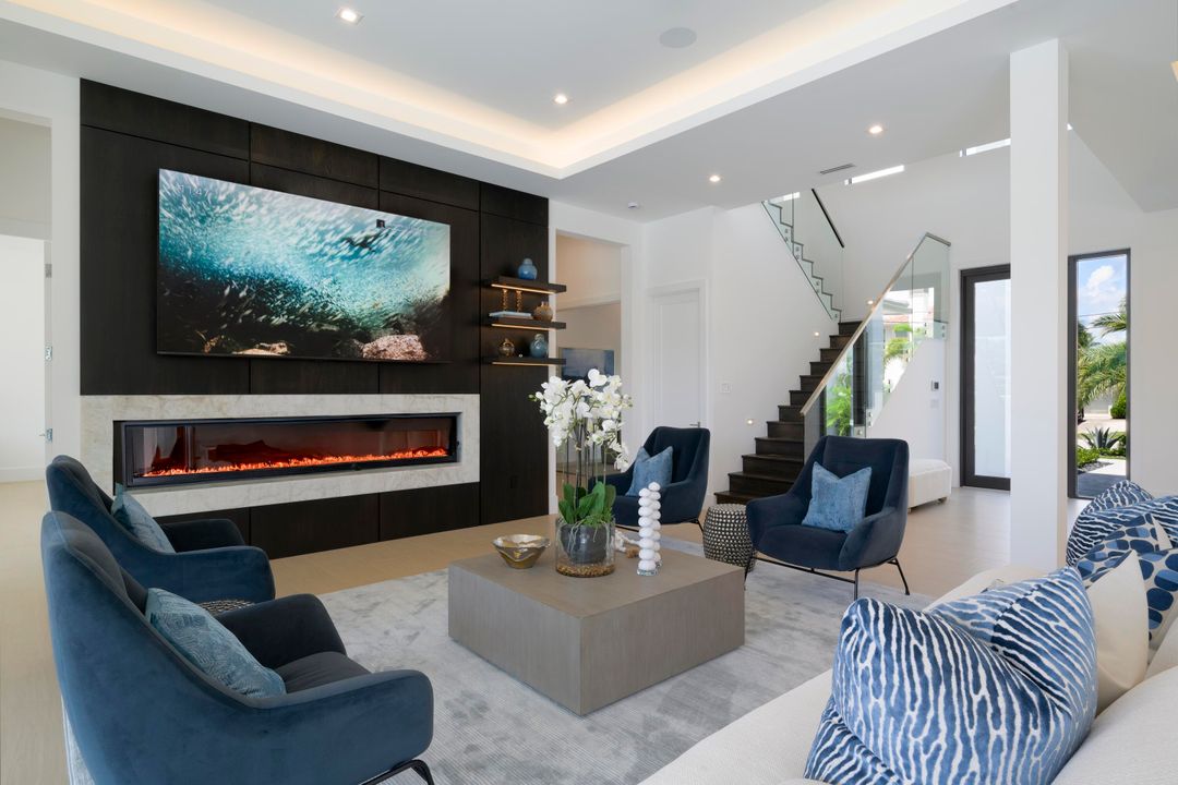 For Sale: $8,750,000 (5 beds, 7 baths, 5804 Square Feet)