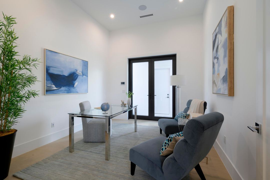 For Sale: $8,750,000 (5 beds, 7 baths, 5804 Square Feet)