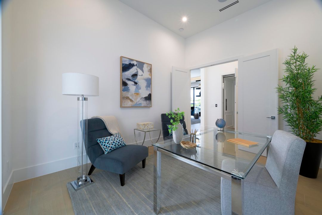 For Sale: $8,750,000 (5 beds, 7 baths, 5804 Square Feet)