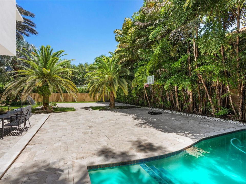 En Venta: $3,750,000 (6 camas, 5 baños, 4898 Pies cuadrados)