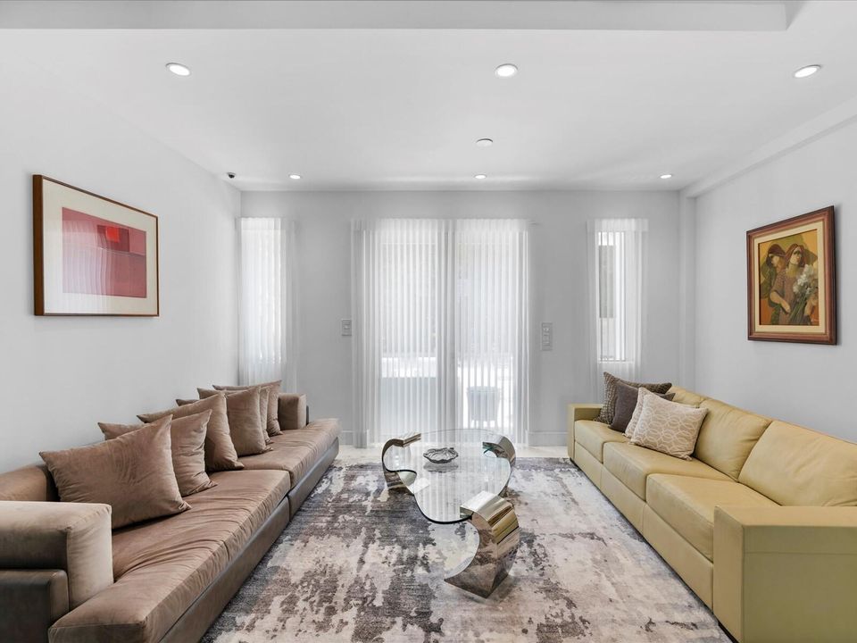 En Venta: $3,750,000 (6 camas, 5 baños, 4898 Pies cuadrados)