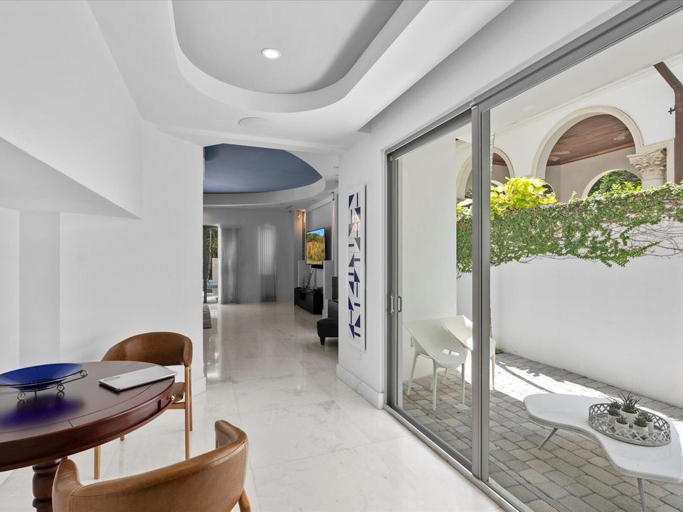 En Venta: $3,750,000 (6 camas, 5 baños, 4898 Pies cuadrados)