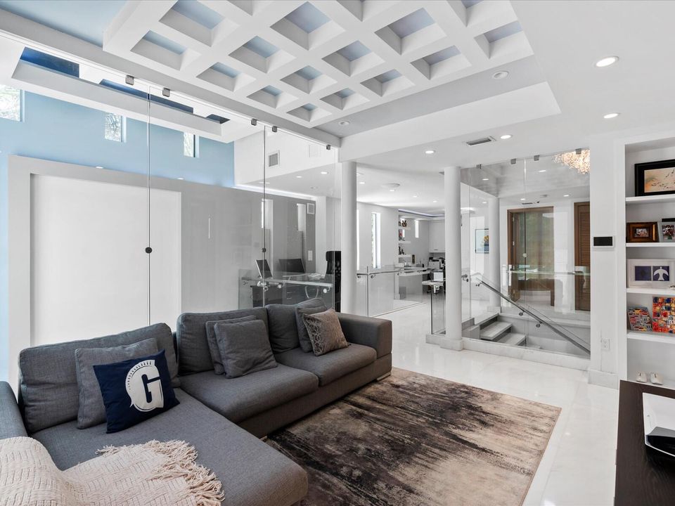 En Venta: $3,750,000 (6 camas, 5 baños, 4898 Pies cuadrados)