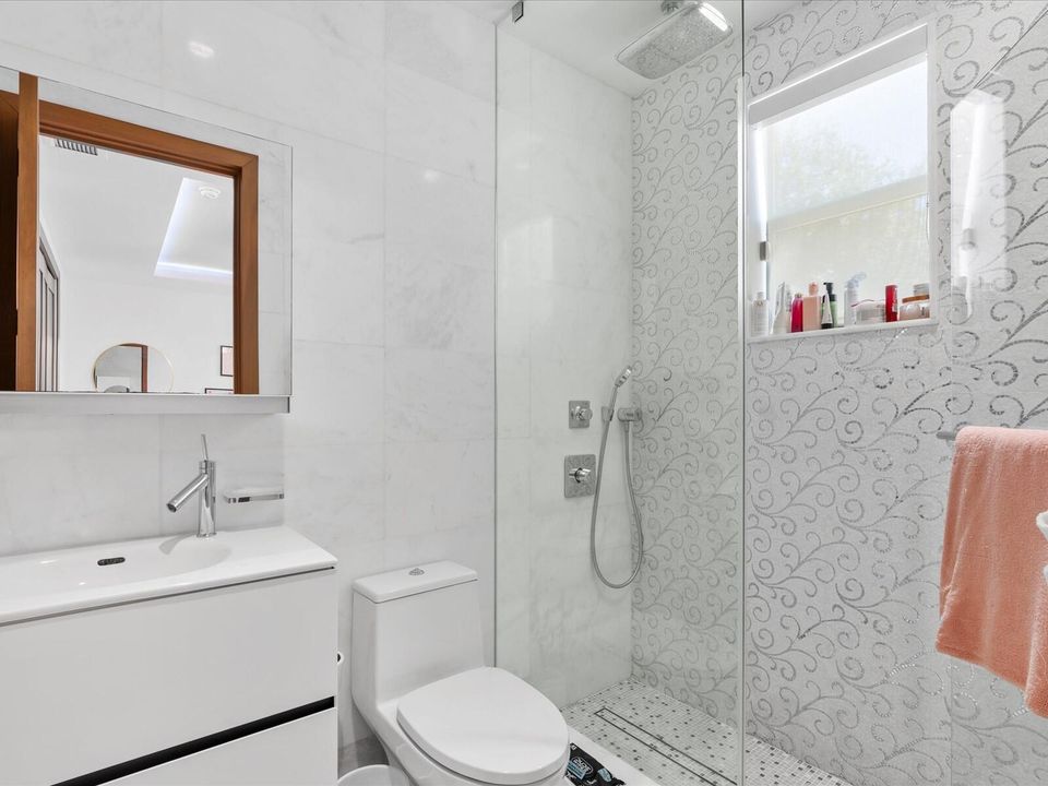 En Venta: $3,750,000 (6 camas, 5 baños, 4898 Pies cuadrados)