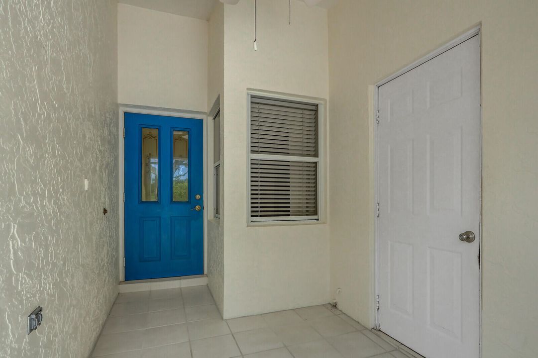 На продажу: $295,000 (2 спален, 2 ванн, 1299 Квадратных фут)