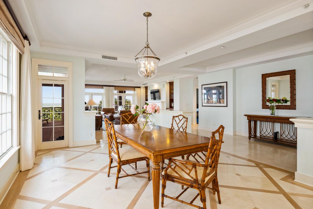 For Sale: $2,850,000 (3 beds, 3 baths, 3309 Square Feet)