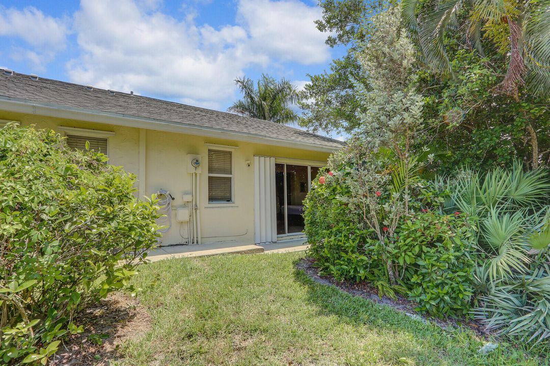 На продажу: $295,000 (2 спален, 2 ванн, 1299 Квадратных фут)