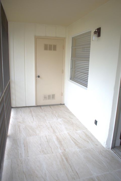 Activo con contrato: $1,700 (2 camas, 2 baños, 902 Pies cuadrados)