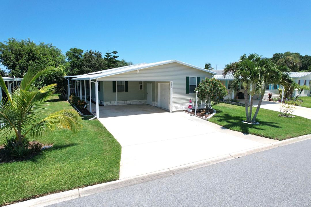 For Sale: $269,000 (2 beds, 2 baths, 1512 Square Feet)