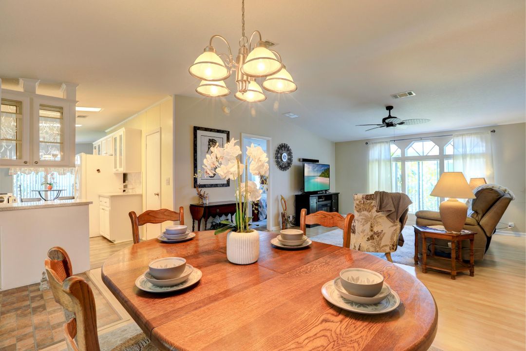 For Sale: $269,000 (2 beds, 2 baths, 1512 Square Feet)