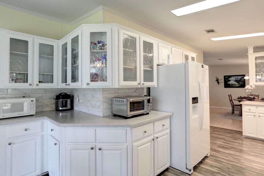 For Sale: $269,000 (2 beds, 2 baths, 1512 Square Feet)