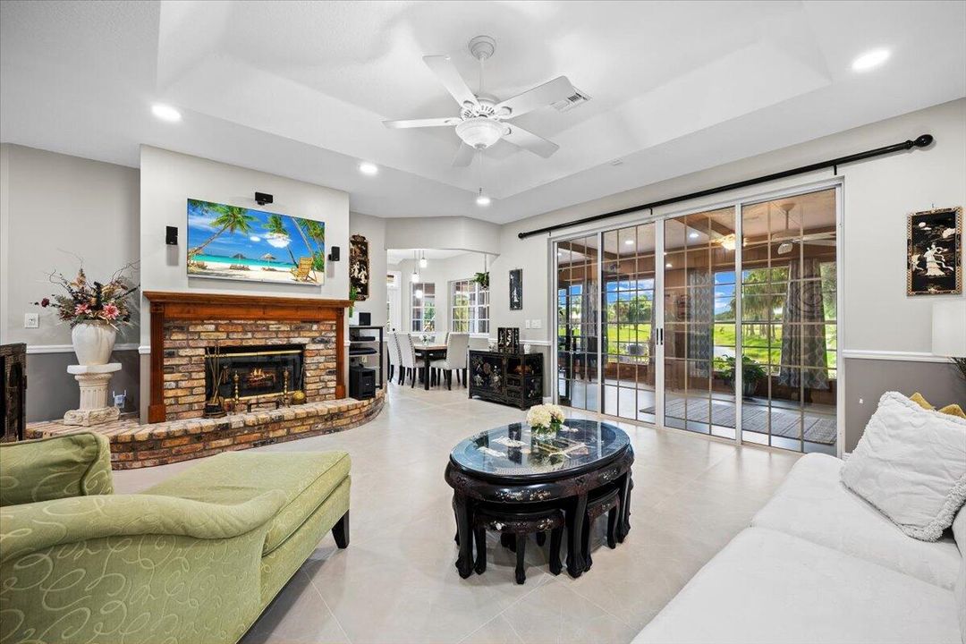 Activo con contrato: $1,100,000 (4 camas, 3 baños, 2852 Pies cuadrados)