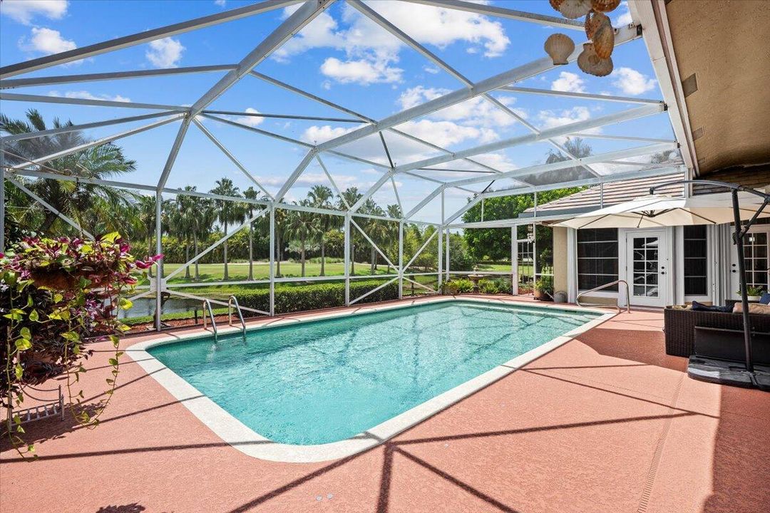 Activo con contrato: $1,100,000 (4 camas, 3 baños, 2852 Pies cuadrados)