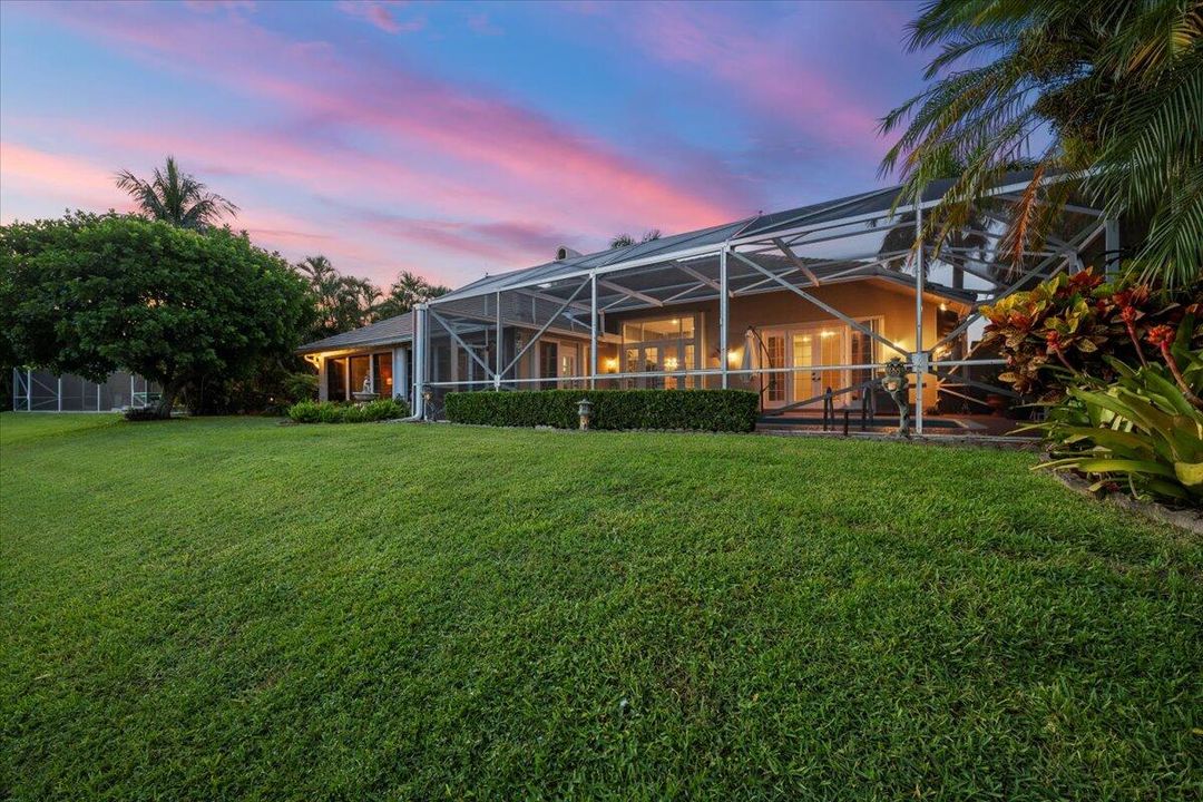 Activo con contrato: $1,100,000 (4 camas, 3 baños, 2852 Pies cuadrados)