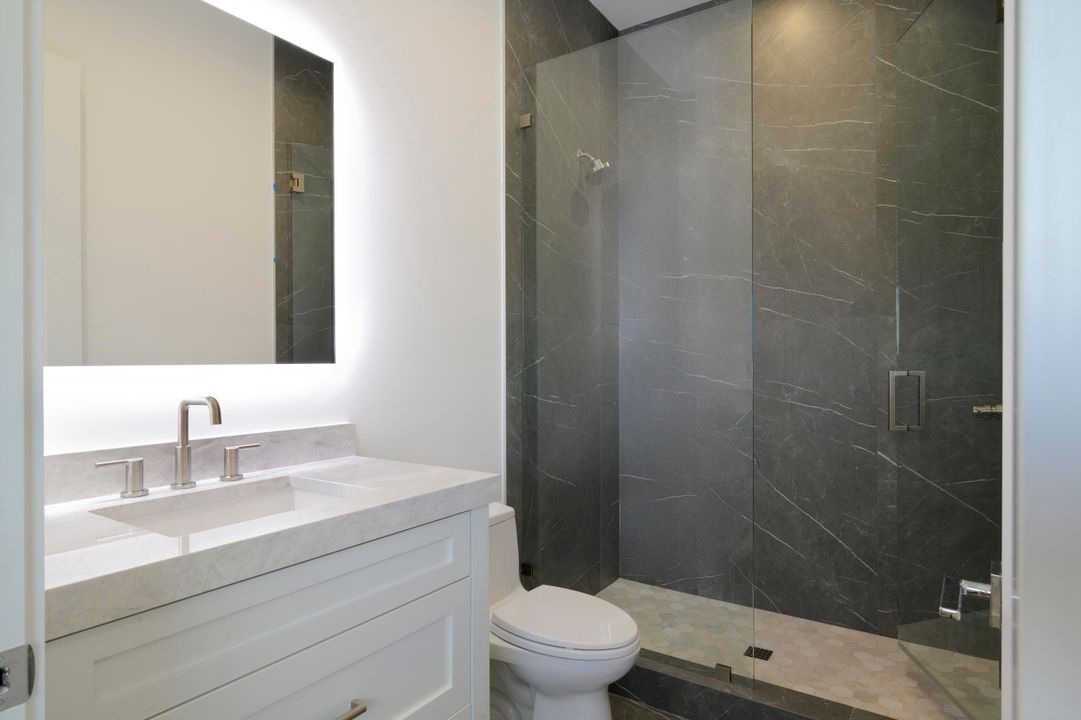 For Sale: $8,750,000 (5 beds, 7 baths, 5804 Square Feet)