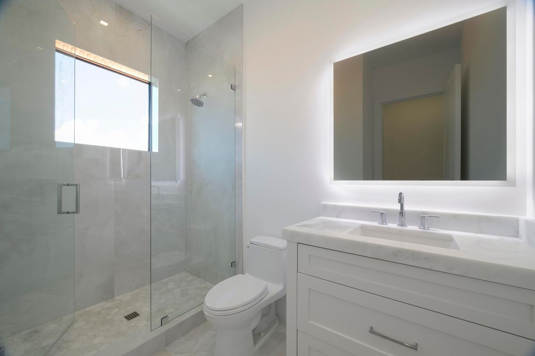 For Sale: $8,750,000 (5 beds, 7 baths, 5804 Square Feet)