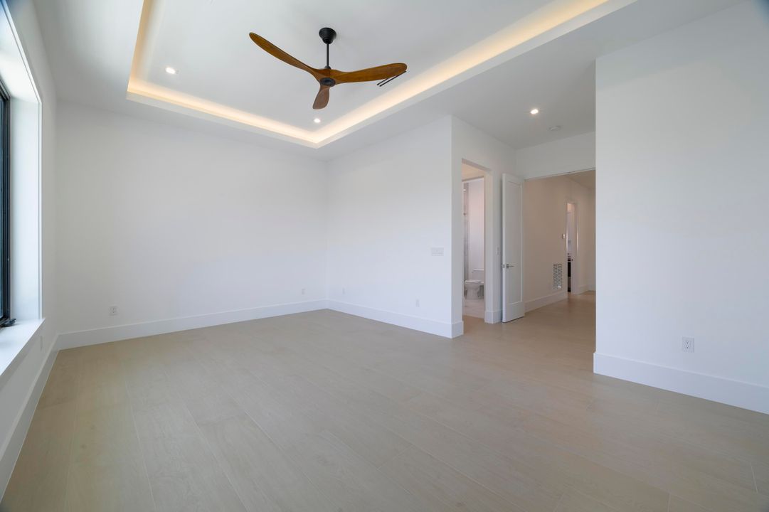 For Sale: $8,750,000 (5 beds, 7 baths, 5804 Square Feet)