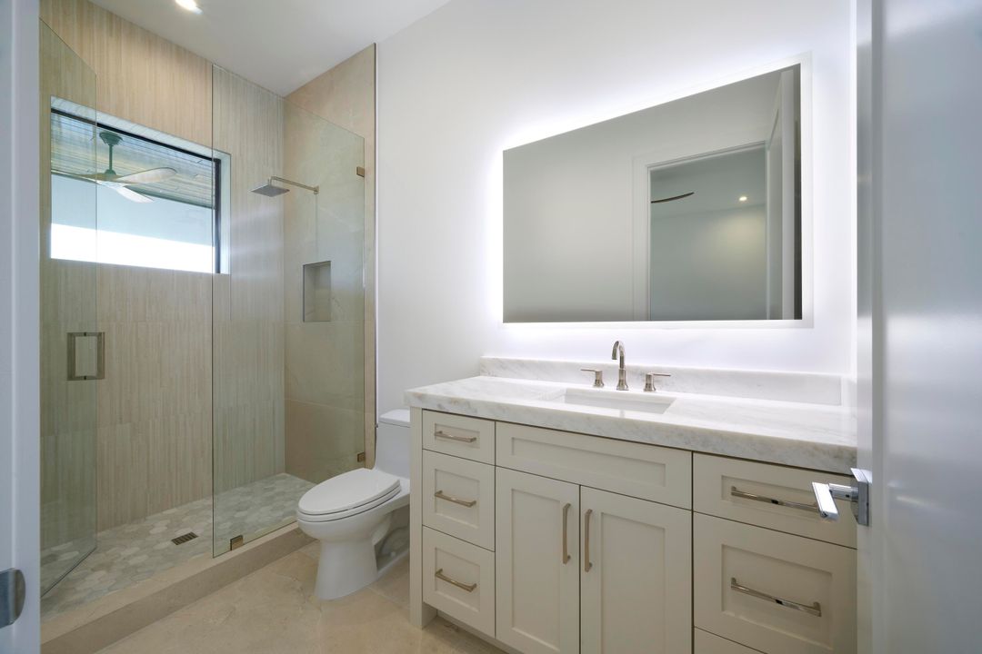 For Sale: $8,750,000 (5 beds, 7 baths, 5804 Square Feet)