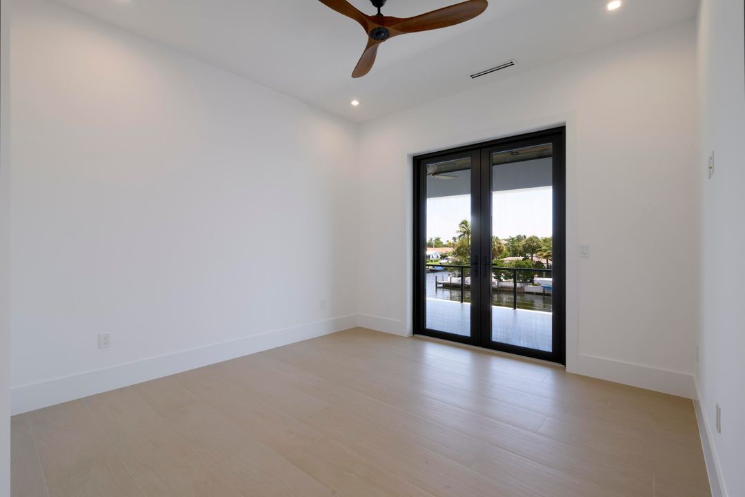 For Sale: $8,750,000 (5 beds, 7 baths, 5804 Square Feet)