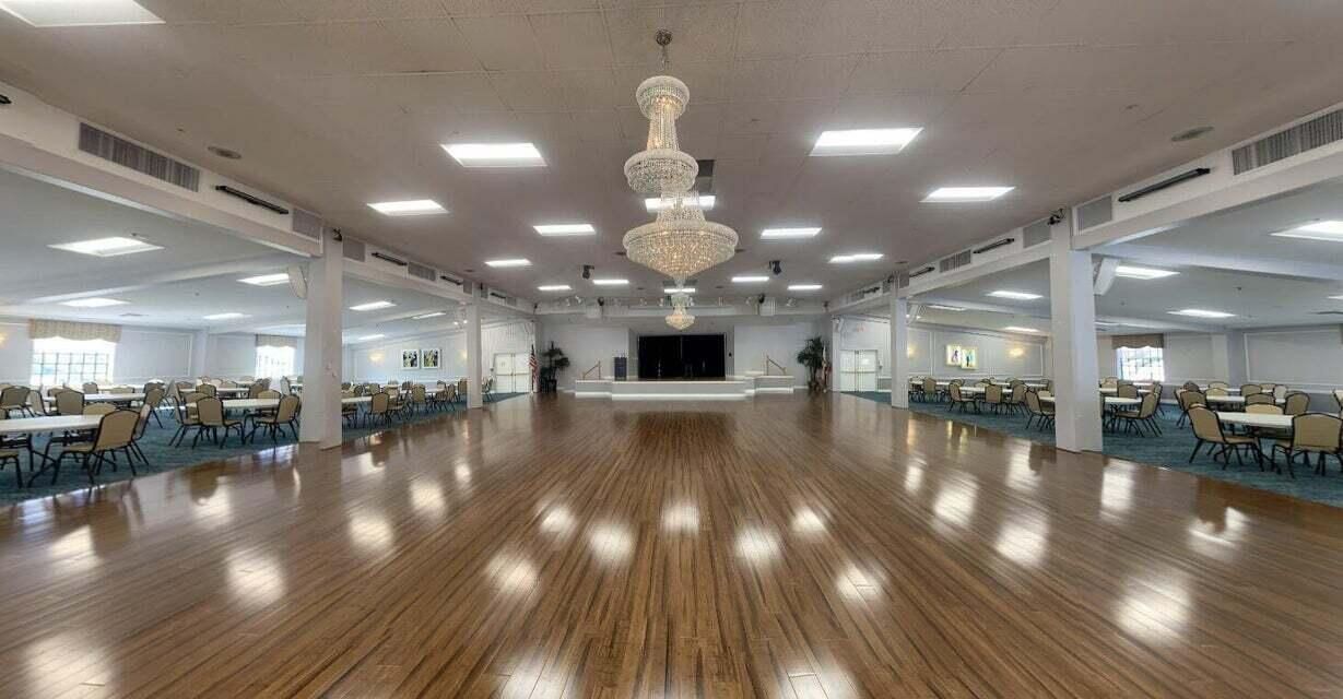 待售: $77,500 (1 贝兹, 1 浴室, 600 平方英尺)